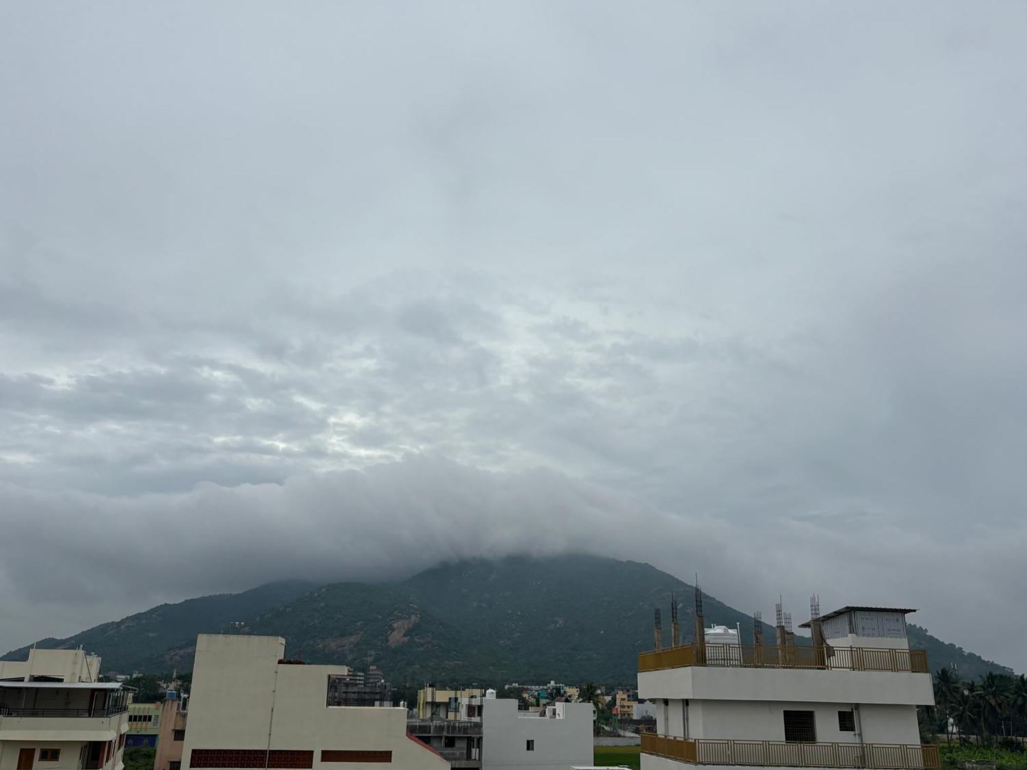Jo'S Homestay Tiruvannamalai Exterior photo